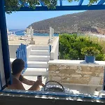 Flora's Apollon (Naxos)